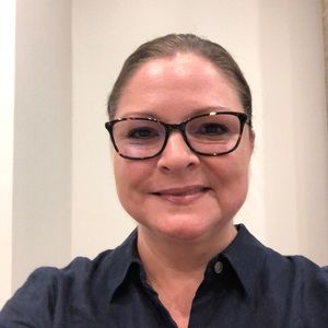 Meet your Posher, Laura